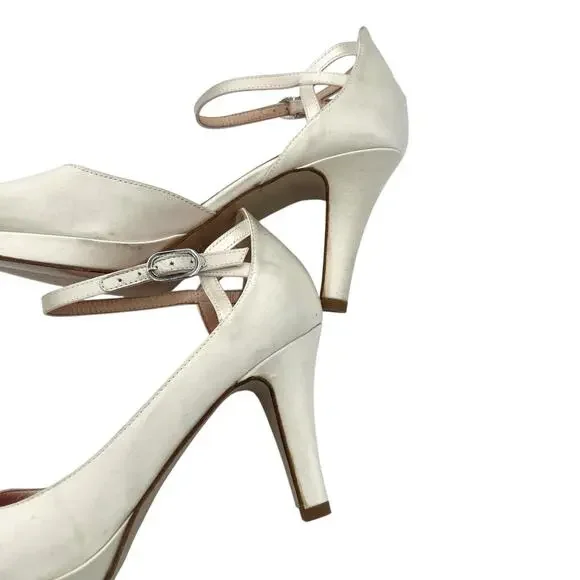 D. Lacquaniti white Satin d'Orsay Mary Jane heels Sz 37 Bridal Luxury Designer - Picture 6 of 11